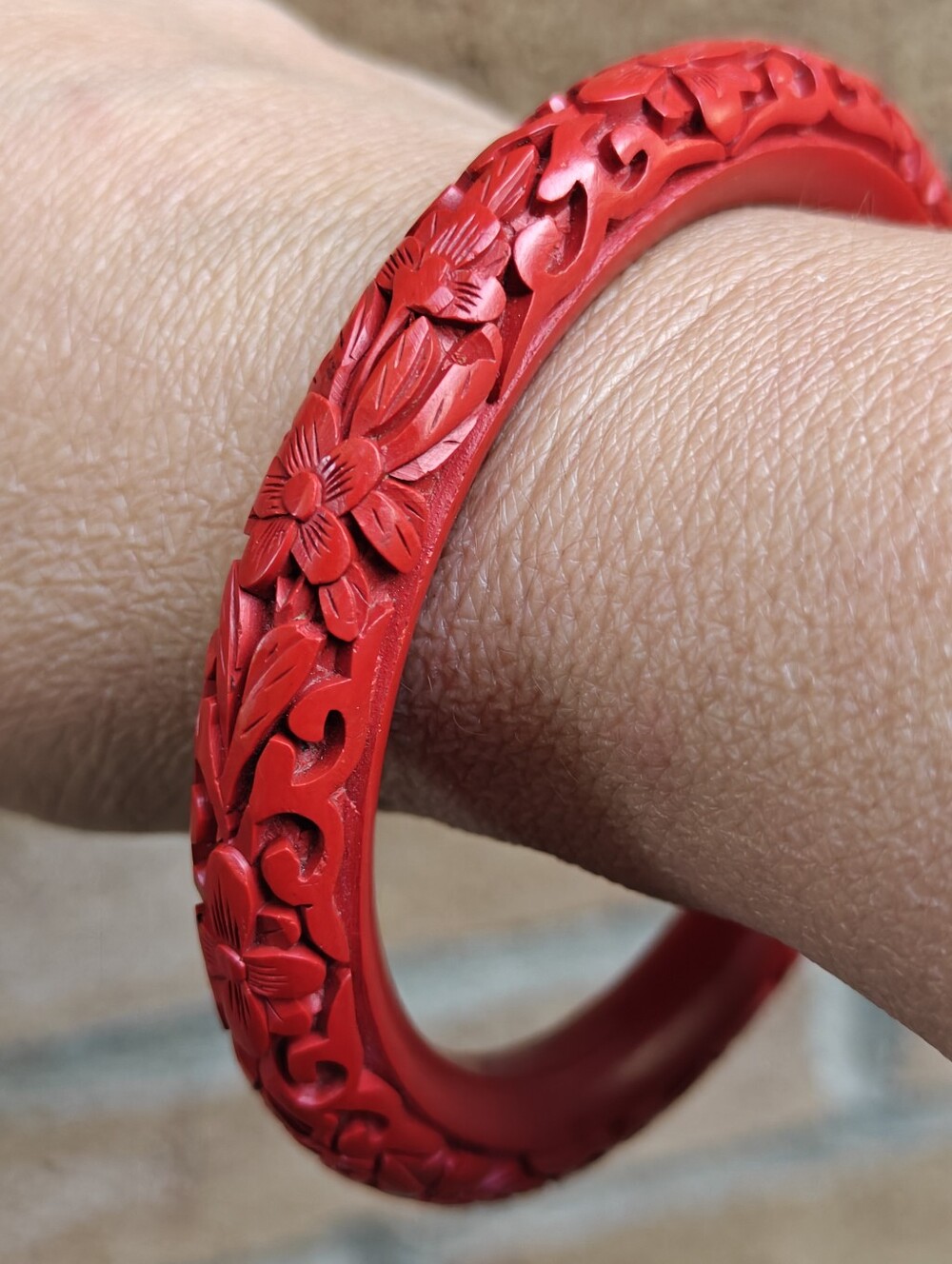 VTG Chinese lacquer "cinnabar" bangle bracelets